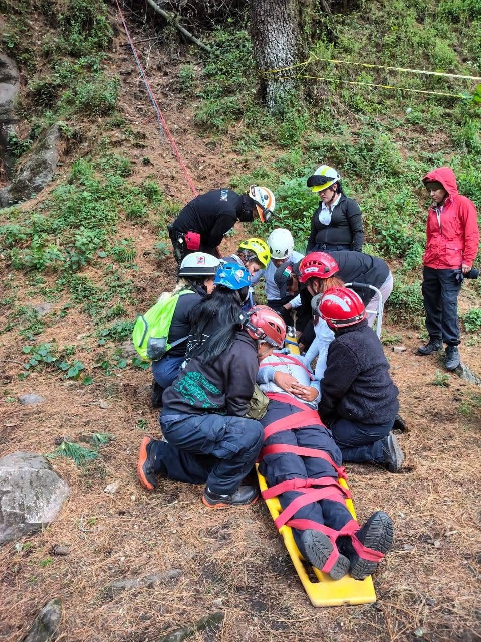 Actividad de capacitación en atención prehospitalaria al aire libre